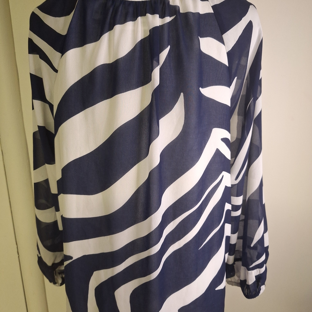 Calvin Klein Navy and White Zebra Print Blouse Size Large - Picture 5 of 10